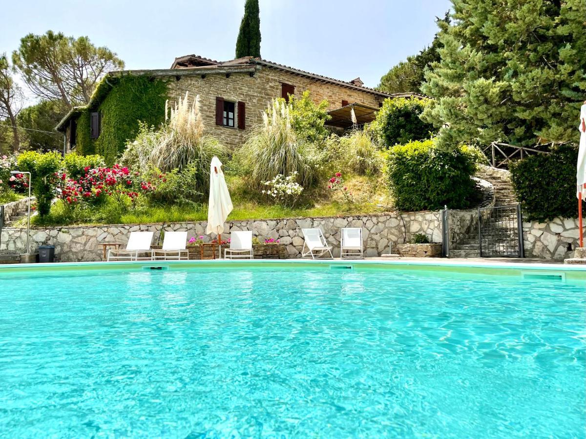 La Panoramica Gubbio - Maison De Charme - Casette E Appartamenti Self Catering Per Vacanze Meravigliose! Exterior foto