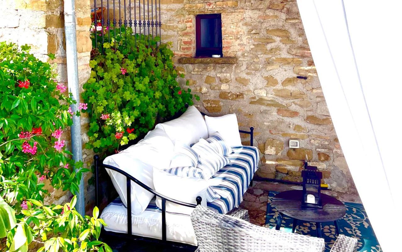 La Panoramica Gubbio - Maison De Charme - Casette E Appartamenti Self Catering Per Vacanze Meravigliose! Exterior foto